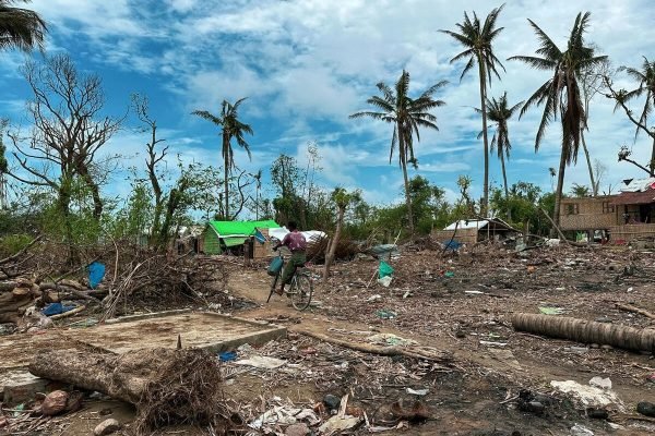 12d9195f-f762-47f4-adf7-844e386ce5f4